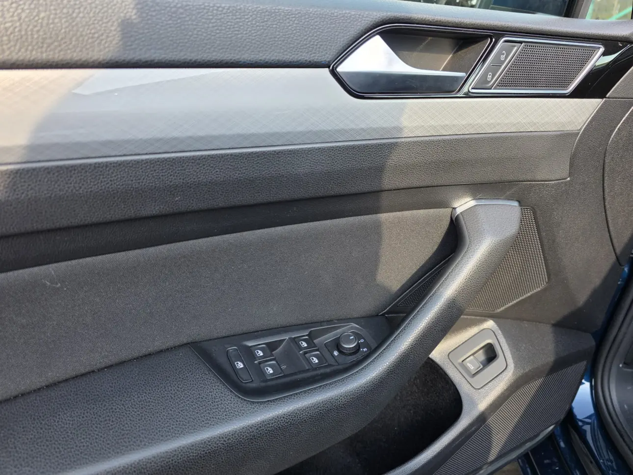 VOLKSWAGEN PASSAT 1.6 TDI 120CP DSG COMFORTLINE 2020
