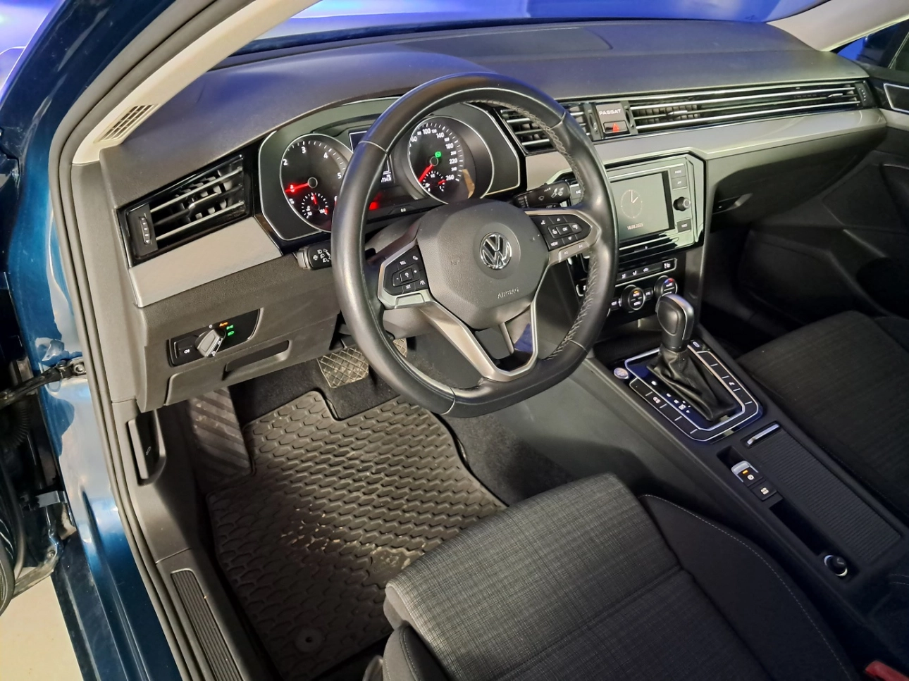 VOLKSWAGEN PASSAT 1.6 TDI 120CP DSG COMFORTLINE 2020