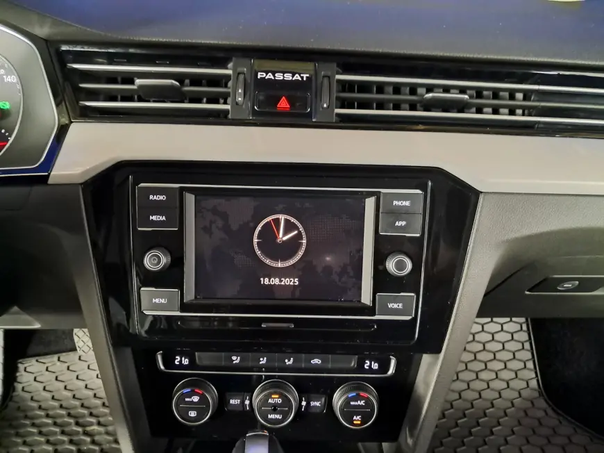 VOLKSWAGEN PASSAT 1.6 TDI 120CP DSG COMFORTLINE 2020