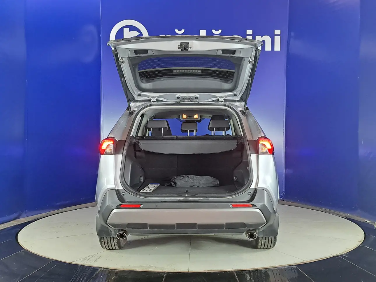 Toyota RAV 4 SUV 2019