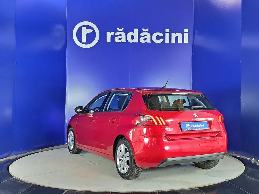 PEUGEOT 308