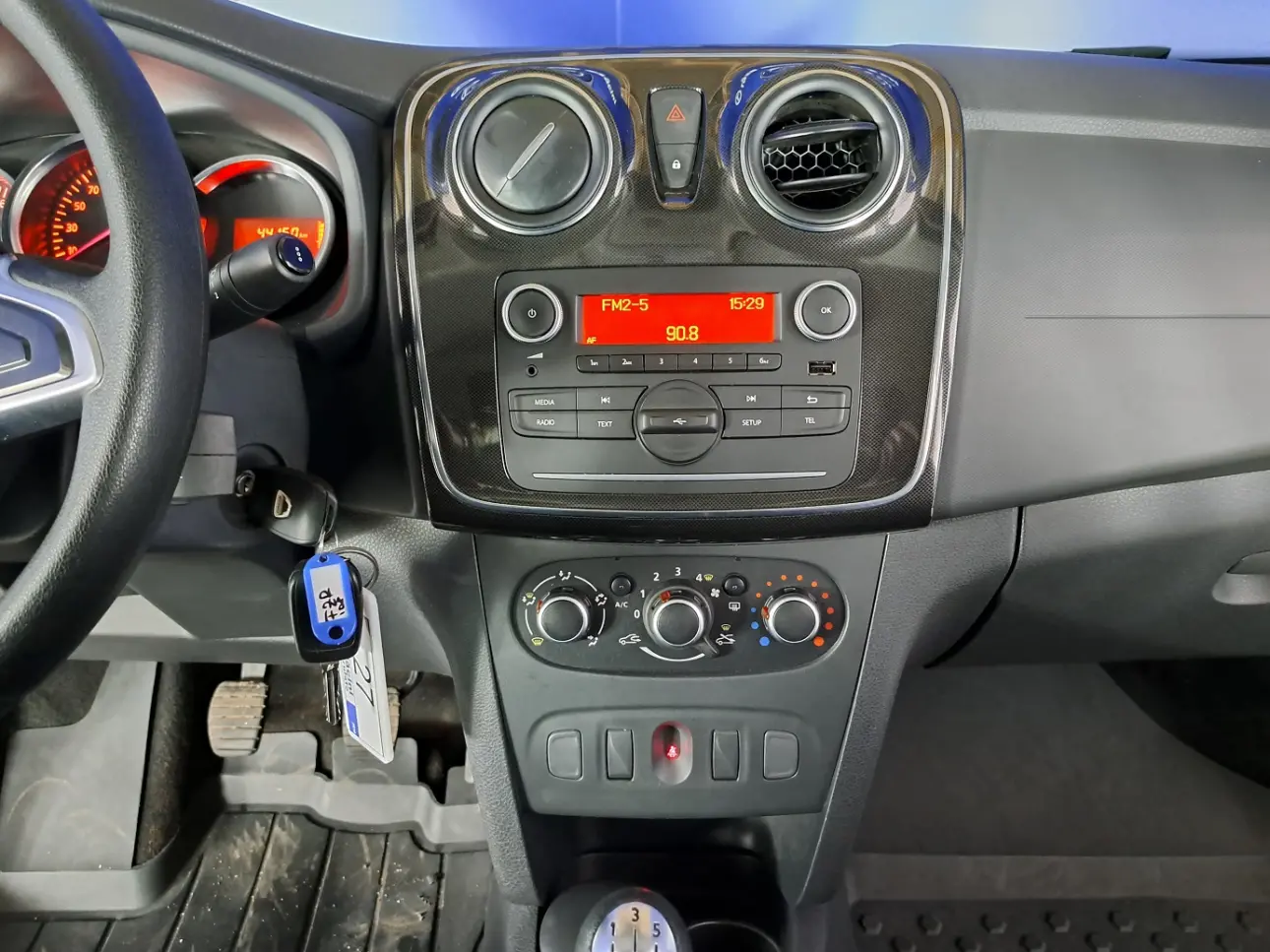 DACIA LOGAN