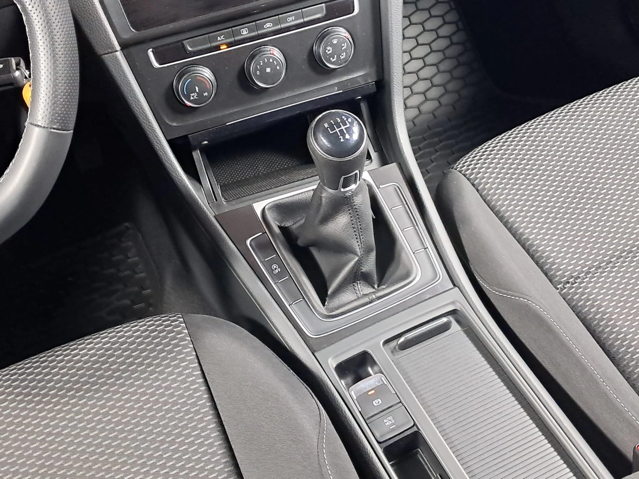 VOLKSWAGEN GOLF 1.6TDI 115CP 2019