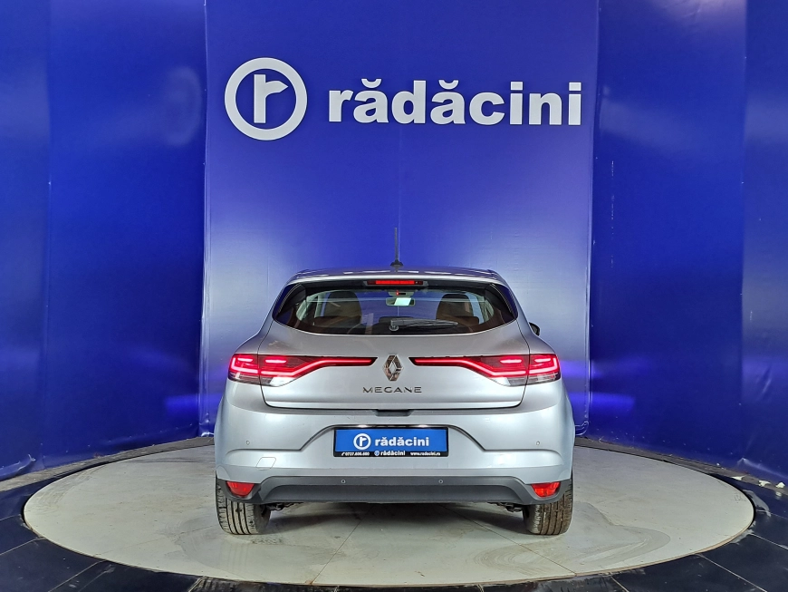 Renault MEGANE Hatchback 2021