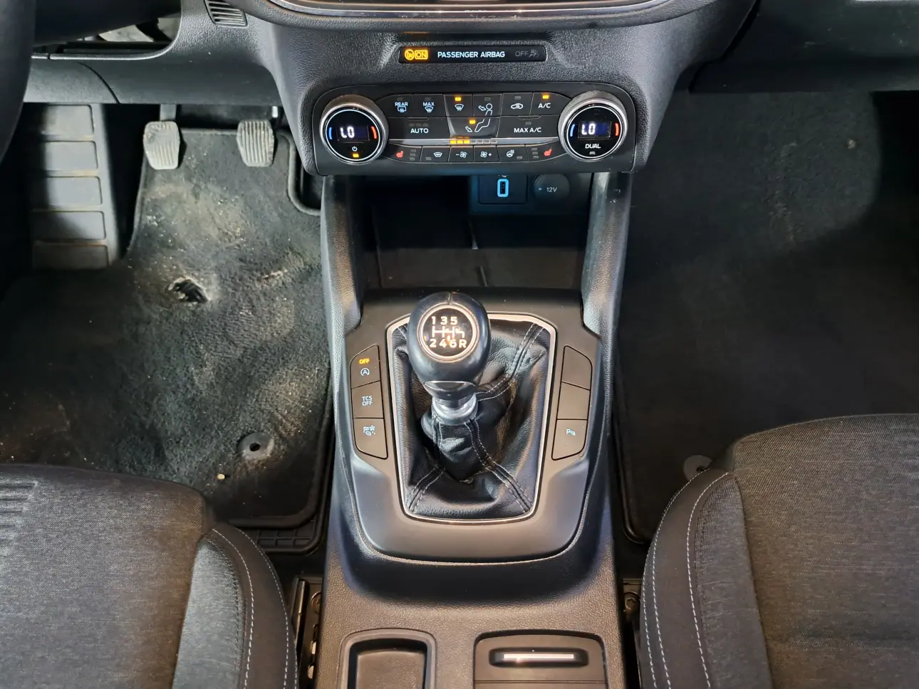 FORD FOCUS