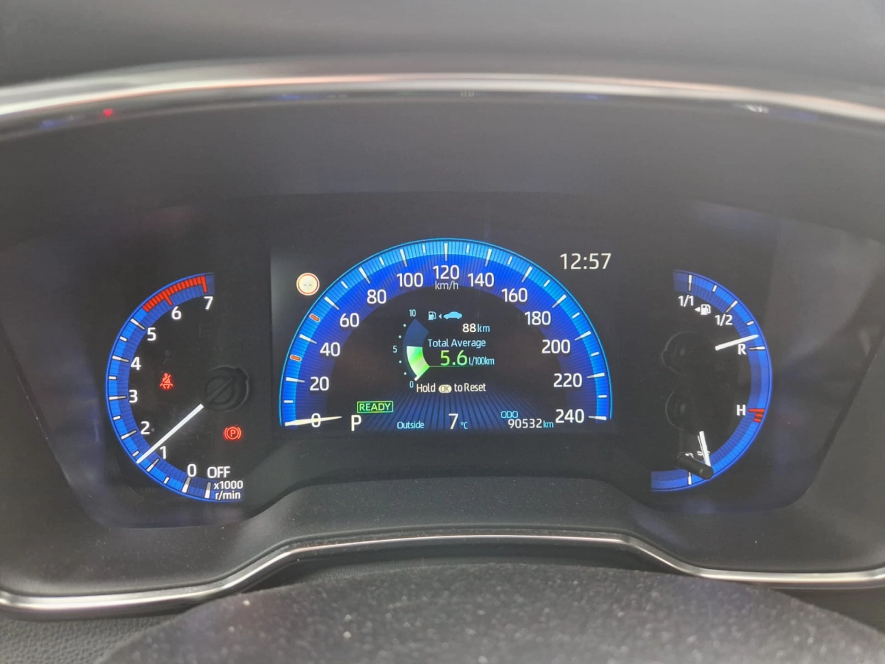 TOYOTA COROLLA HB 1.8 HYBRID DYNAMIC HSD E-CVT 2021