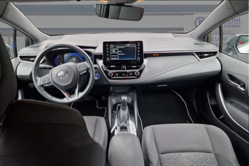 TOYOTA COROLLA HB 1.8 HYBRID DYNAMIC HSD E-CVT 2021