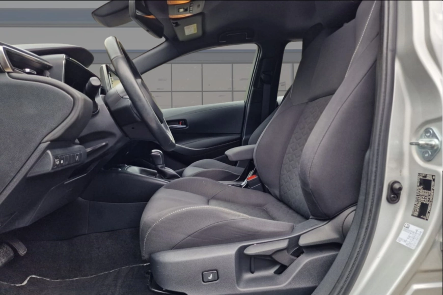 TOYOTA COROLLA HB 1.8 HYBRID DYNAMIC HSD E-CVT 2021