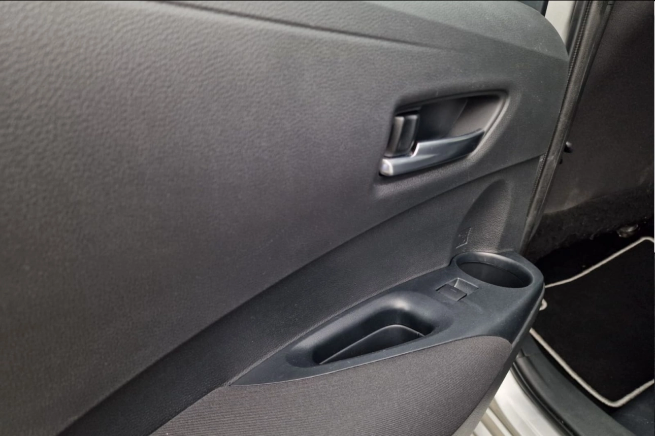 TOYOTA COROLLA HB 1.8 HYBRID DYNAMIC HSD E-CVT 2021