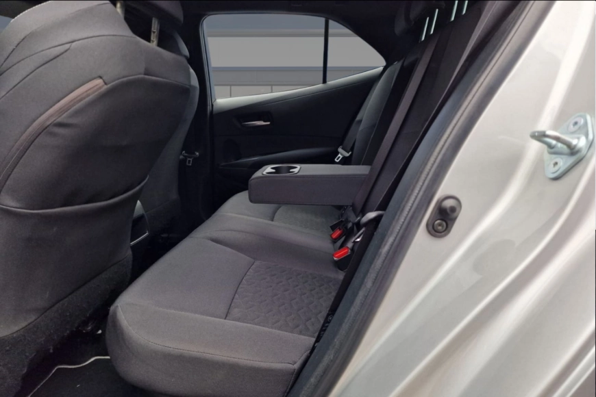 TOYOTA COROLLA HB 1.8 HYBRID DYNAMIC HSD E-CVT 2021