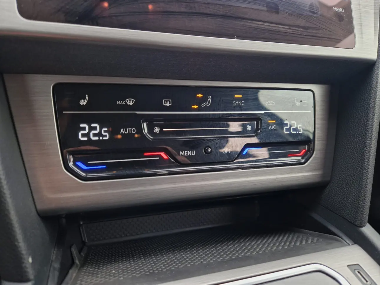 VOLKSWAGEN PASSAT SEDAN Advance 2.0 TDI
