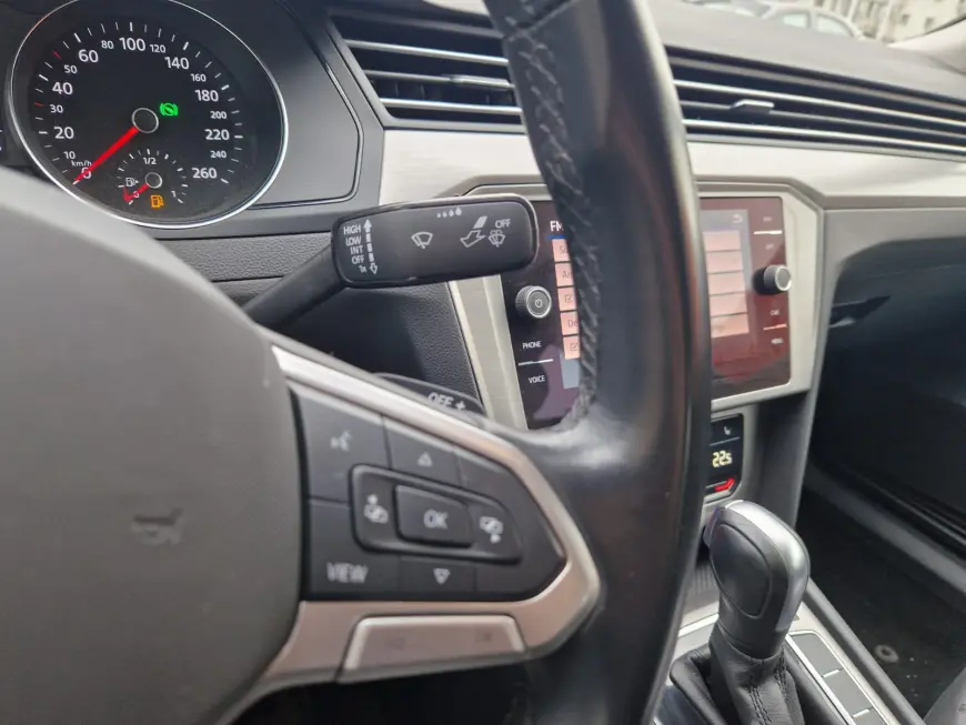 VOLKSWAGEN PASSAT SEDAN Advance 2.0 TDI
