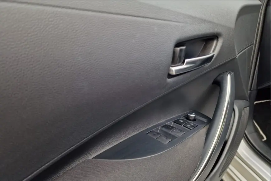 TOYOTA COROLLA HB 1.8 HYBRID DYNAMIC HSD E-CVT 2021