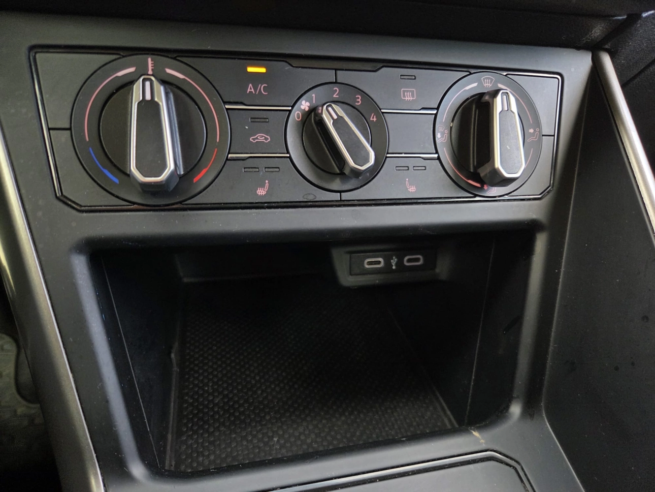 VOLKSWAGEN POLO HB 1.0 TSI 95CP MT5 COMFORTLINE 2021