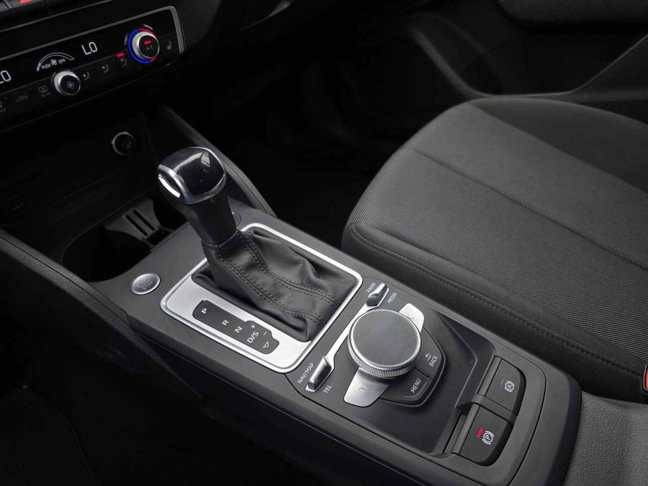 AUDI Q2 1.5 35 TFSI S TRONIC