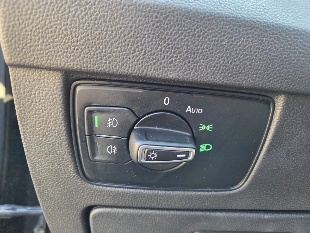 VOLKSWAGEN PASSAT Comfortline 2.0 TDI DSG 150 CP