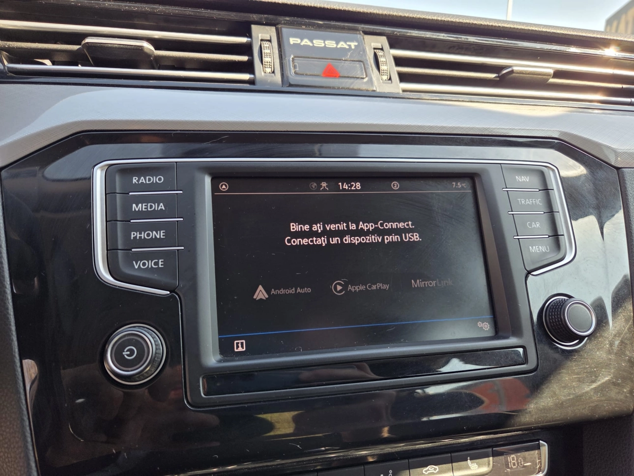 VOLKSWAGEN PASSAT Comfortline 2.0 TDI DSG 150 CP