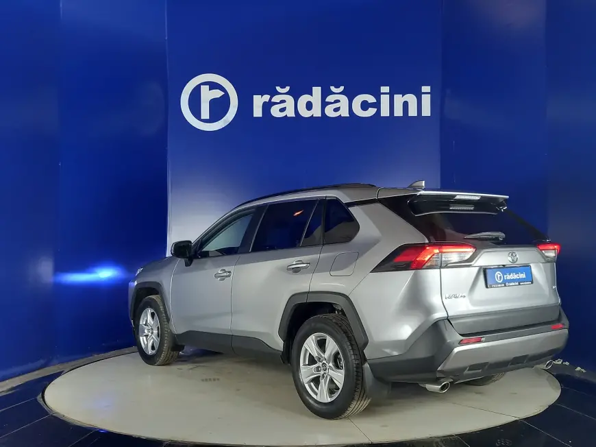 TOYOTA RAV 4