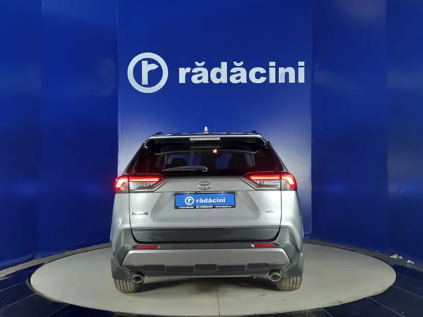 TOYOTA RAV 4