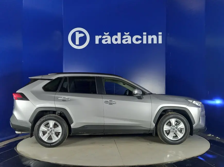 TOYOTA RAV 4