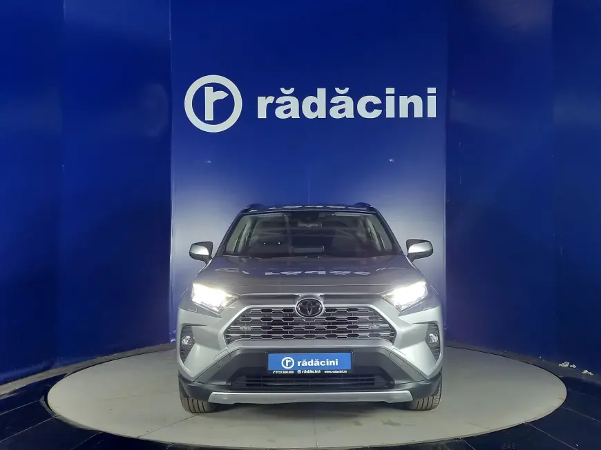 TOYOTA RAV 4
