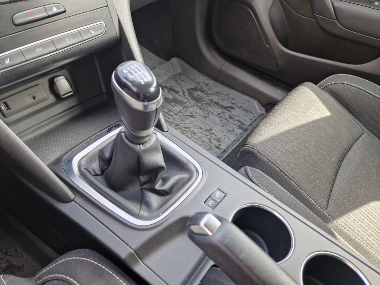 RENAULT MEGANE HB 1.5 Blue dCi 116CP MT6 ZEN 2020