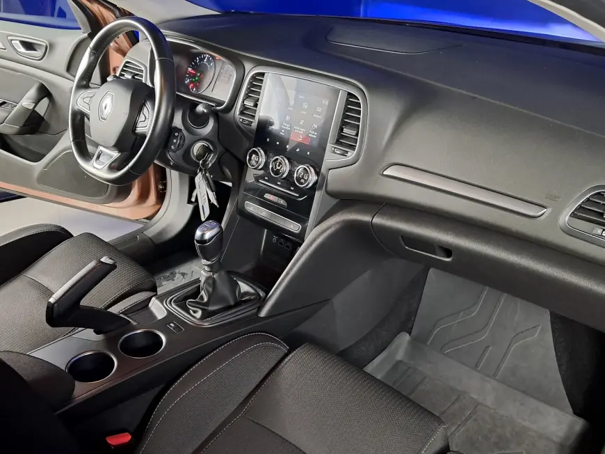 RENAULT MEGANE