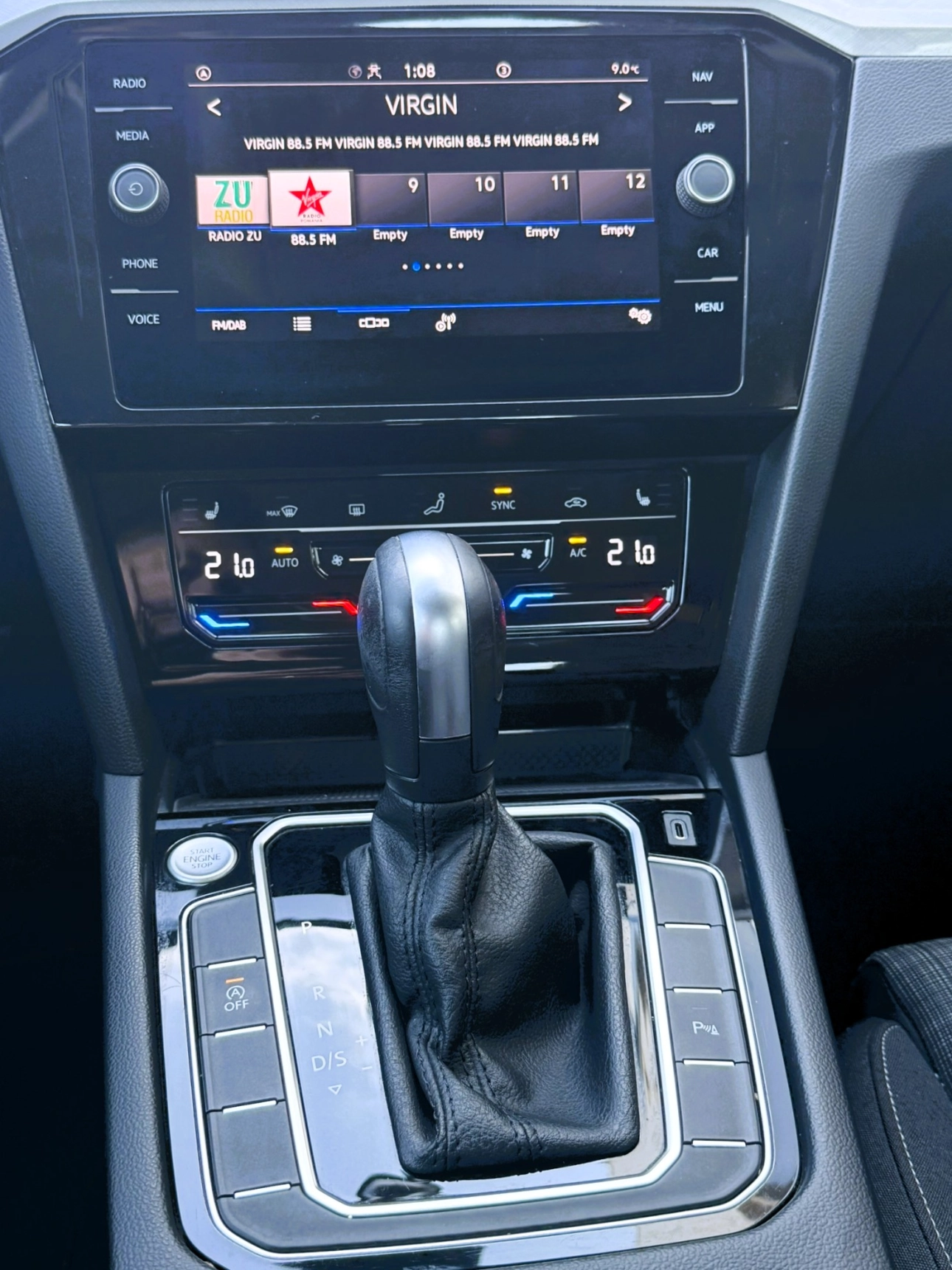 Volkswagen Passat Sedan 2021