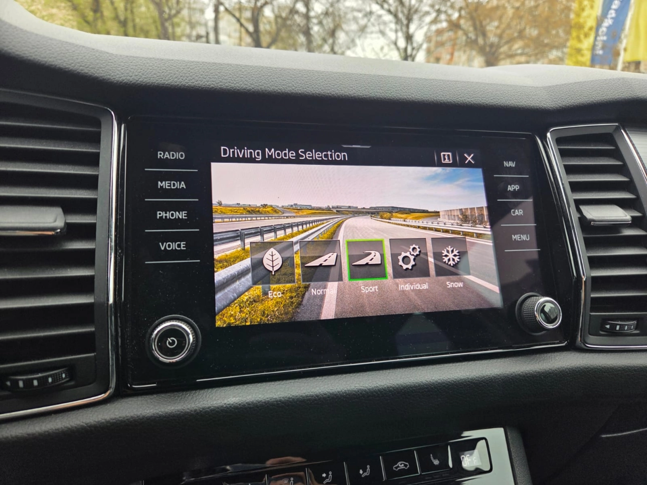 SKODA KODIAQ 2.0 TDI 150CP DSG 4x4 AMBITION 2020