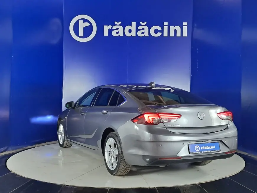 Opel INSIGNIA Sedan 2017