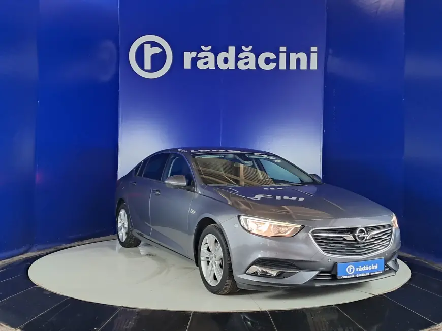 Opel INSIGNIA Sedan 2017