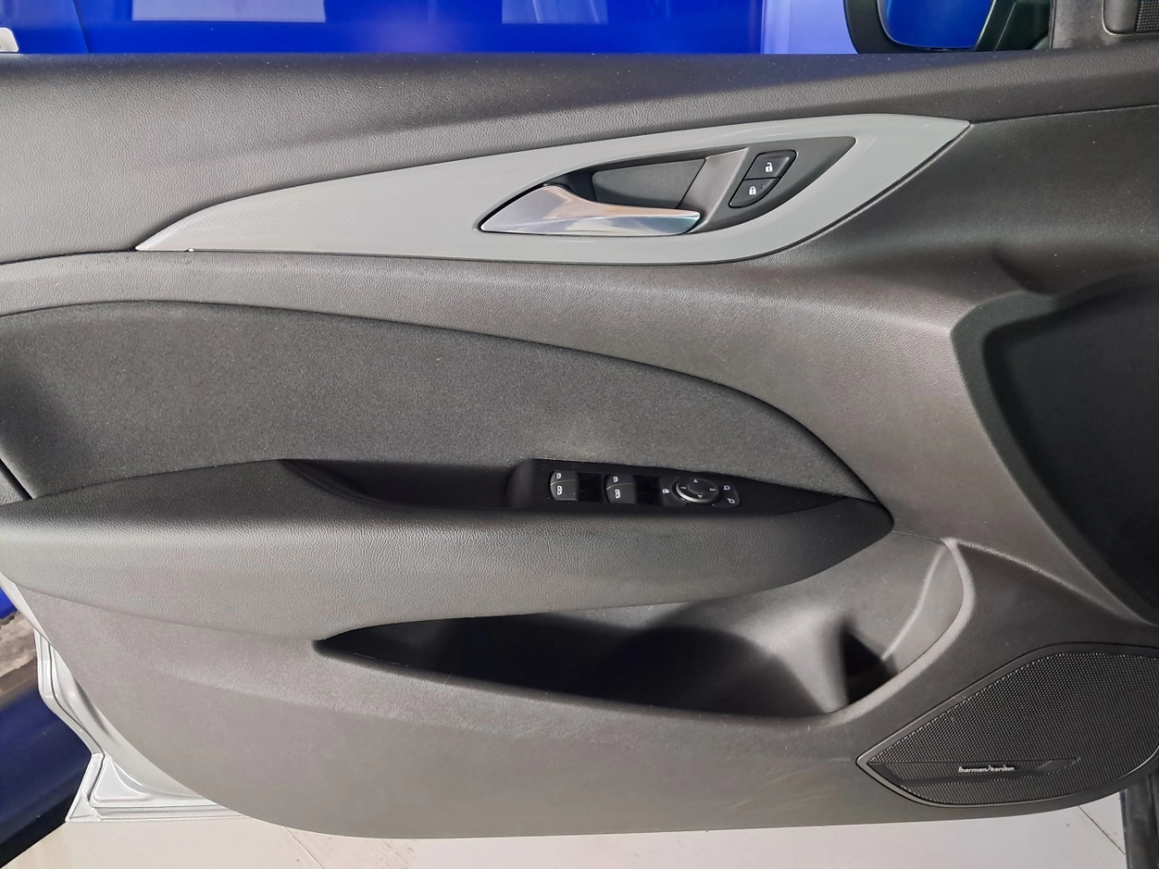 Opel INSIGNIA Sedan 2017