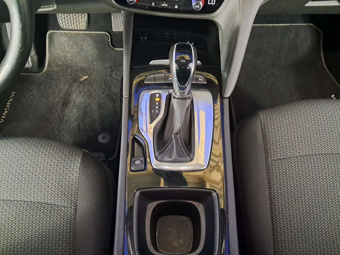 Opel INSIGNIA Sedan 2017