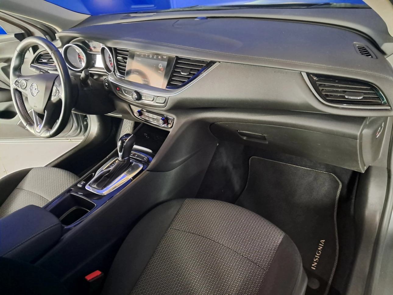 Opel INSIGNIA Sedan 2017