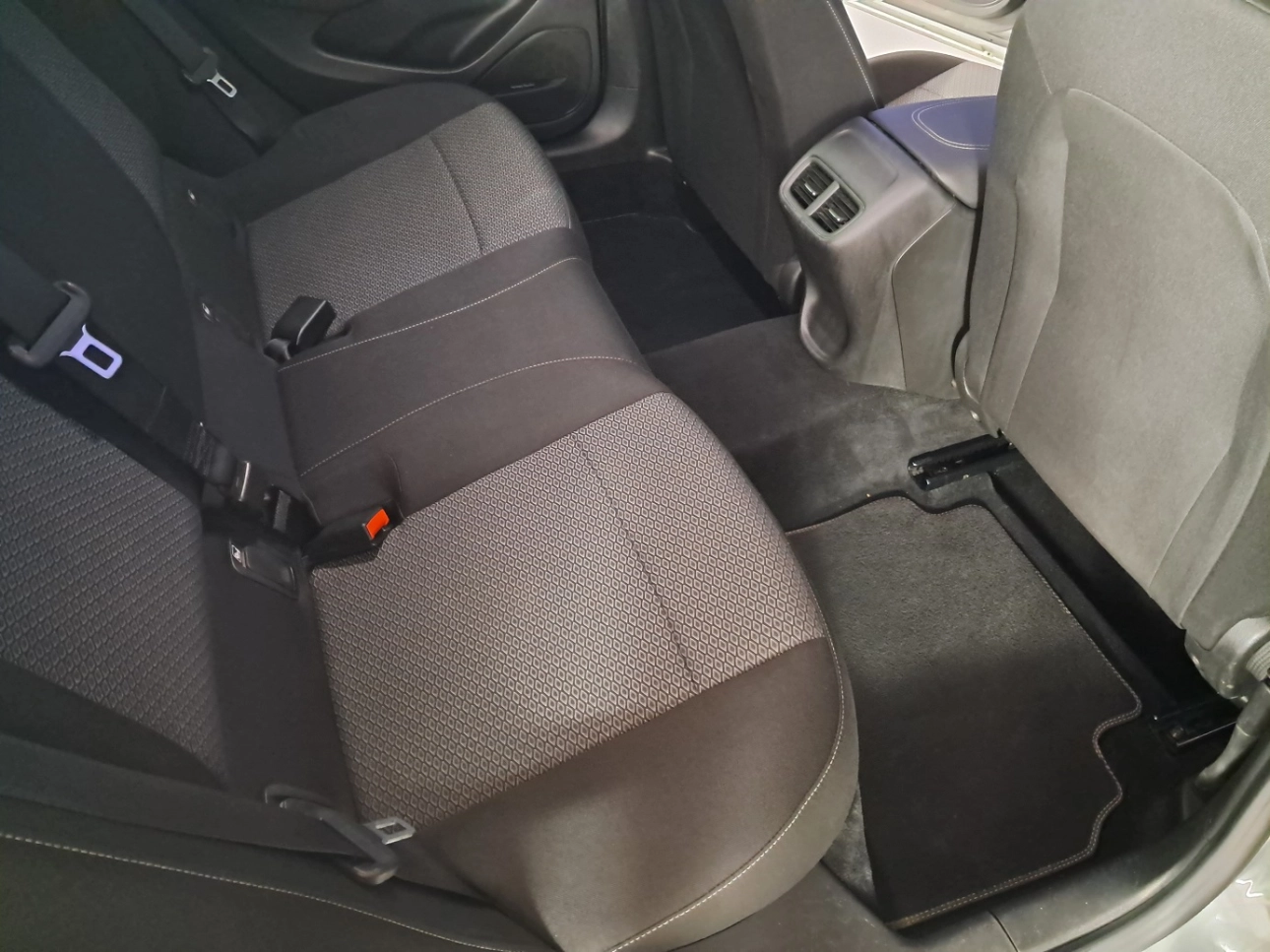 Opel INSIGNIA Sedan 2017