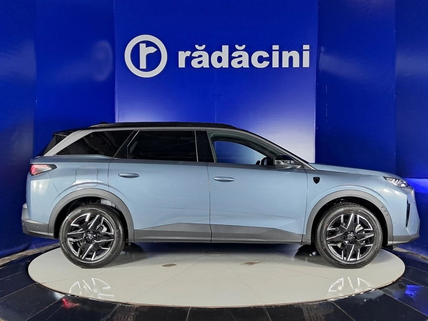 Peugeot 5008 Hatchback 2024