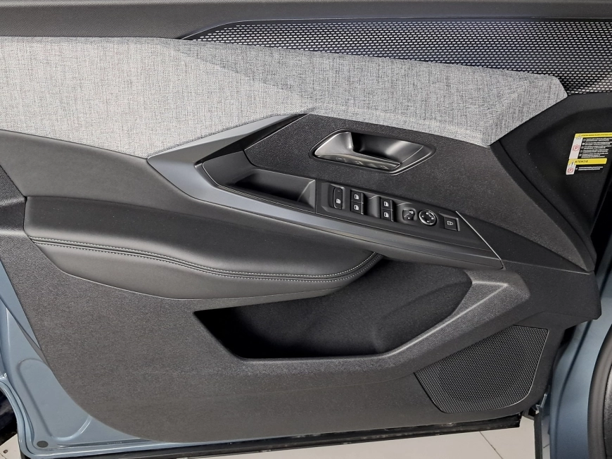 Peugeot 5008 Hatchback 2024