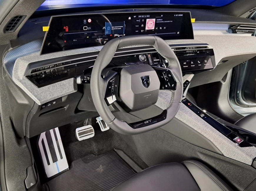 Peugeot 5008 Hatchback 2024