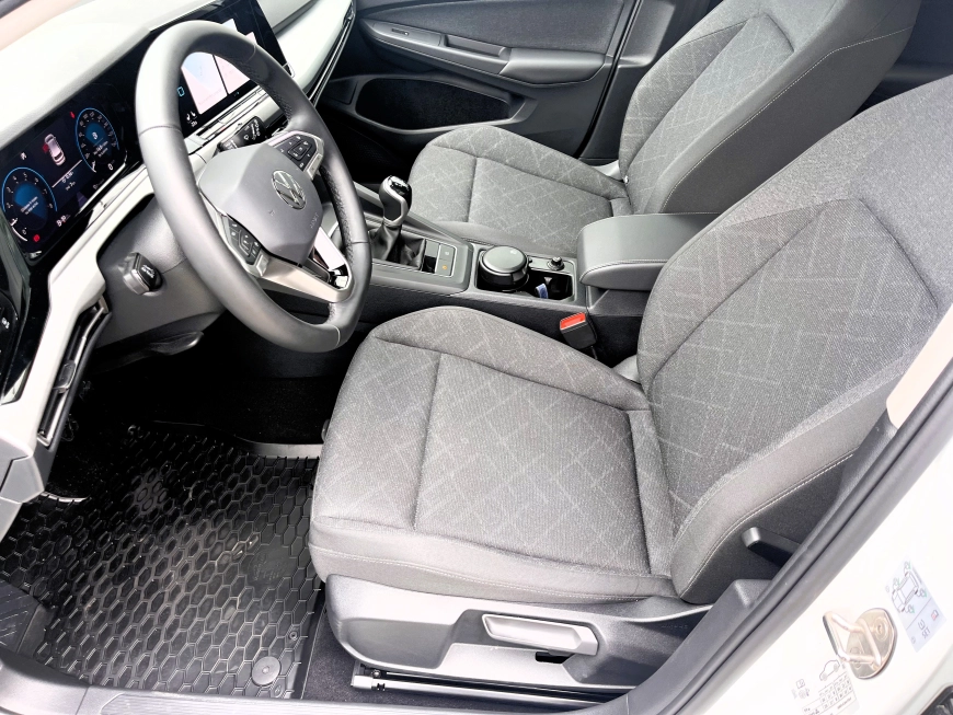 Volkswagen Golf Hatchback 2024