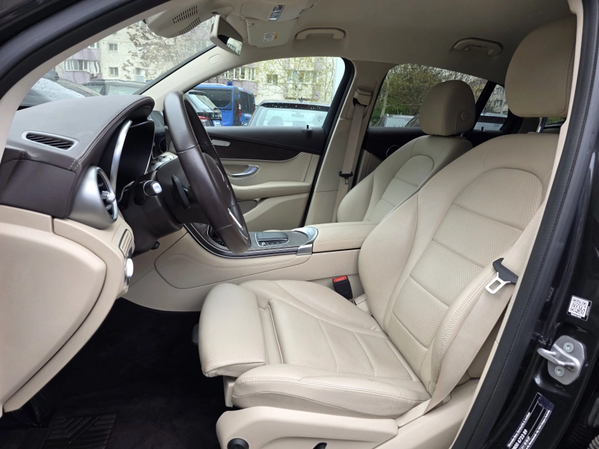 MERCEDES BENZ GLC COUPE 300d 2.0 245CP 9-GTRONIC 4MATIC AMG LINE LUXURY 2020