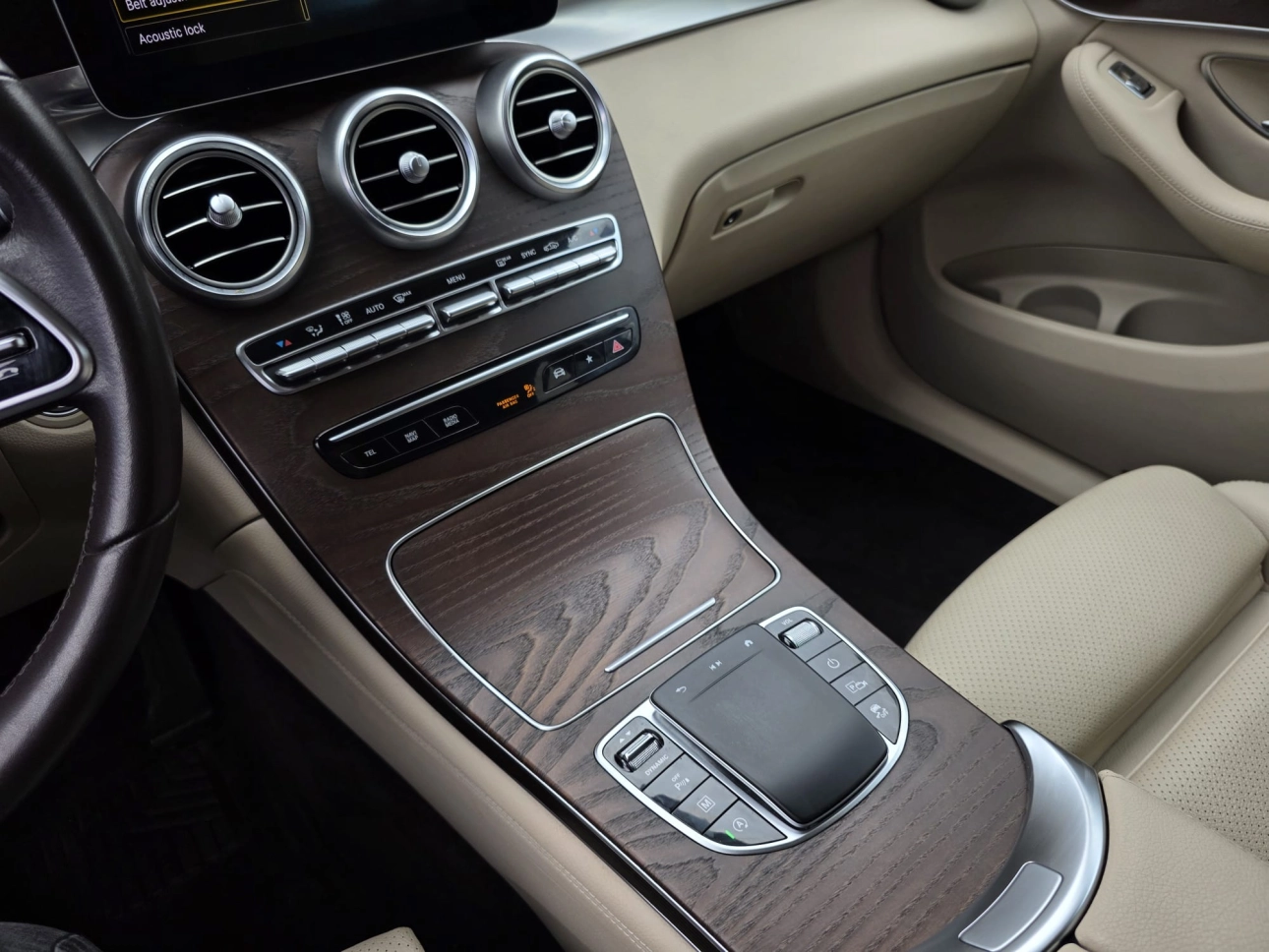 MERCEDES BENZ GLC COUPE 300d 2.0 245CP 9-GTRONIC 4MATIC AMG LINE LUXURY 2020