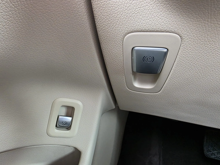 MERCEDES BENZ GLC COUPE 300d 2.0 245CP 9-GTRONIC 4MATIC AMG LINE LUXURY 2020