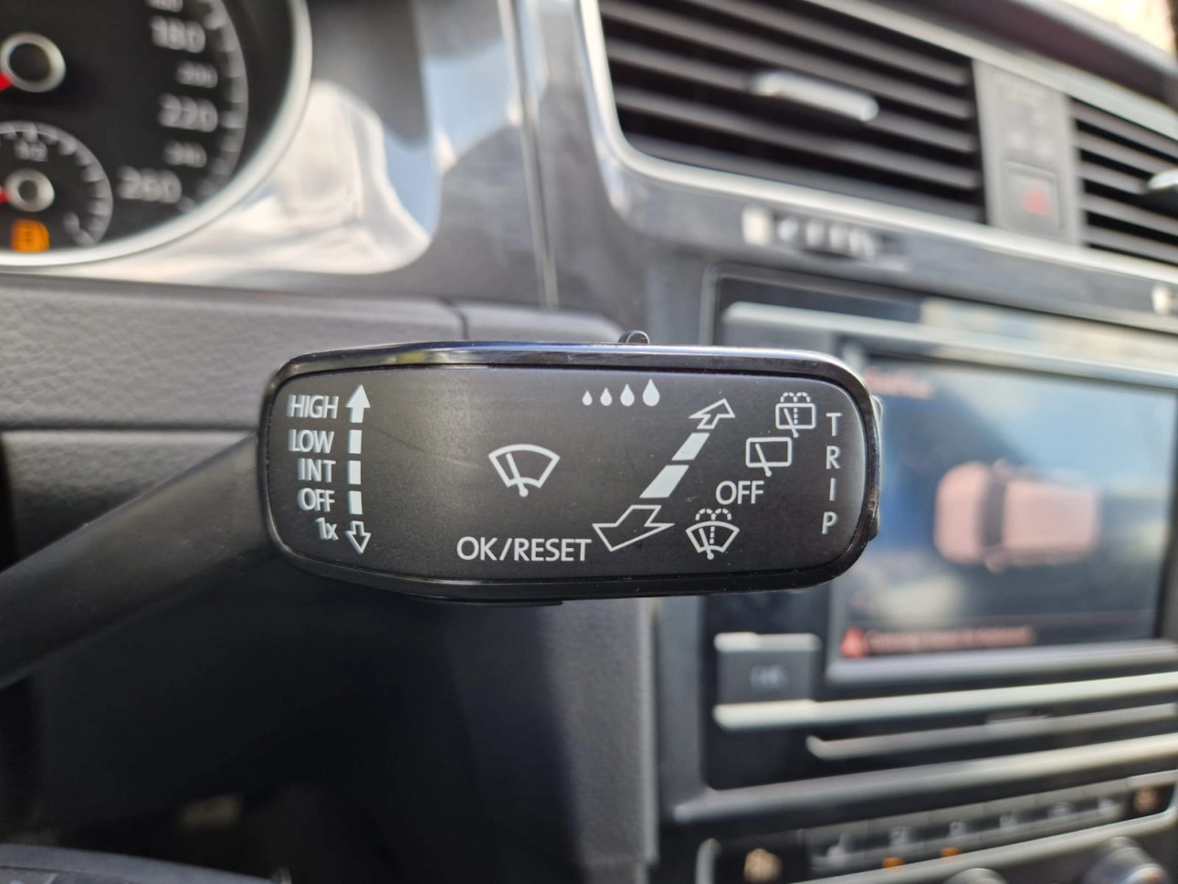 VOLKSWAGEN GOLF VII VARIANT 1.6 TDI 115CP MT6 TRENDLINE 2019