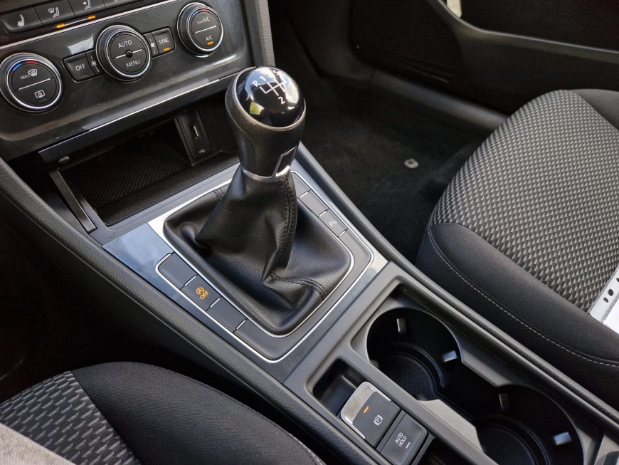 VOLKSWAGEN GOLF VII VARIANT 1.6 TDI 115CP MT6 TRENDLINE 2019