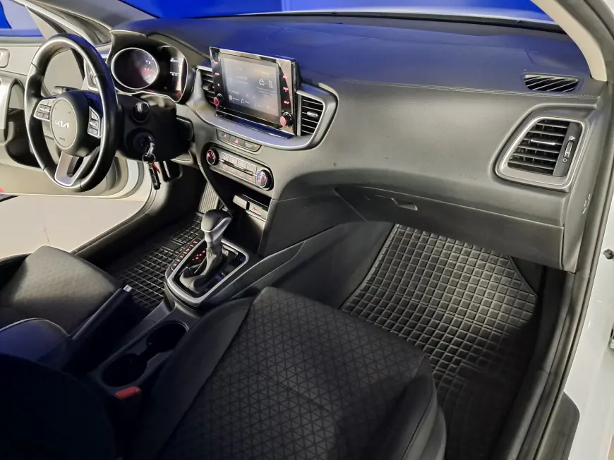 Kia CEED Hatchback 2022