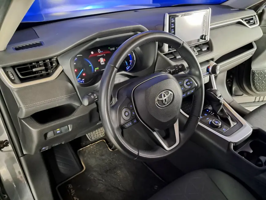 TOYOTA RAV 4