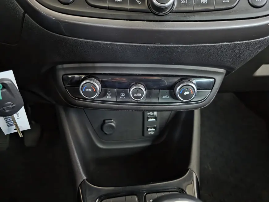 Opel Crossland SUV 2019