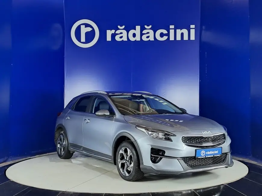 Kia XCEED Hatchback 2021