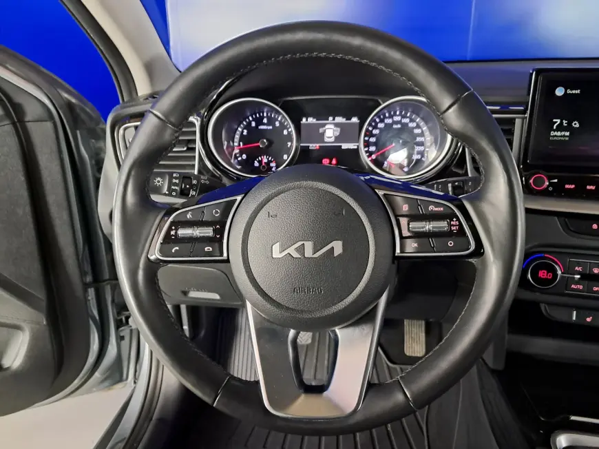 Kia XCEED Hatchback 2021