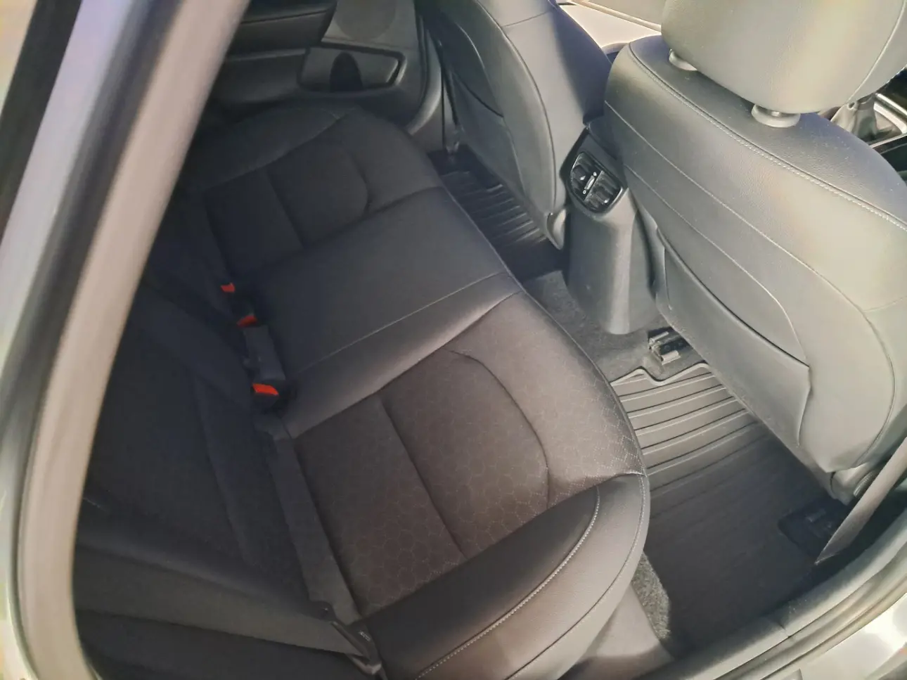Kia XCEED Hatchback 2021